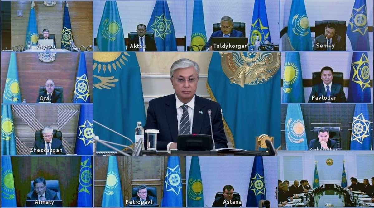Президент на заседании Совбеза поручил обеспечить население доступным продовольствием